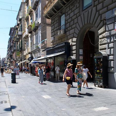 Grandapartments Via Toledo Napoli Exteriör bild
