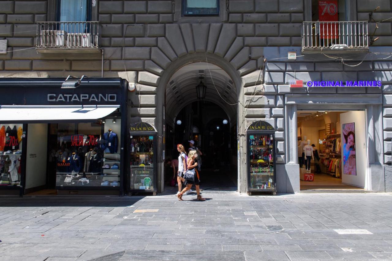 Grandapartments Via Toledo Napoli Exteriör bild